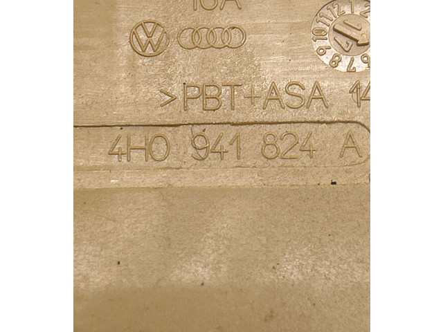 Pojistková skříňka 4H0941824A Audi Q7 4M 2017