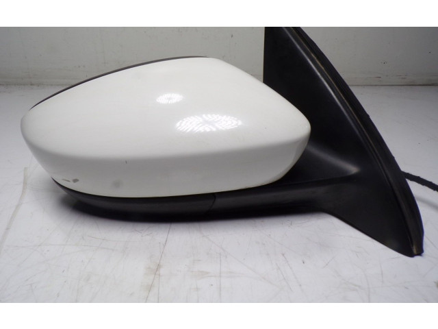 Зеркало электрическое Skoda Rapid (NH) 2012 - 2019 года