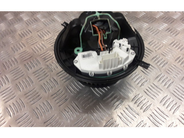 Вентилятор печки    T1021327UA, 27U120111391   BMW X3 F25