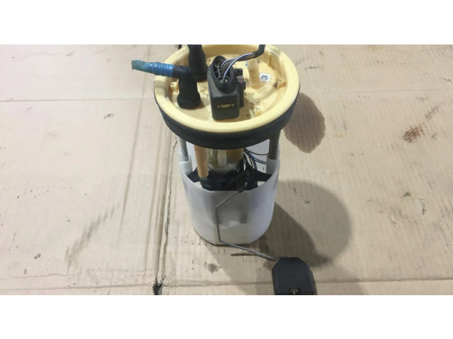 Насос топлива (в топливном баке)