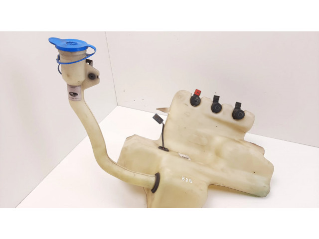 Бачок оконной жидкости