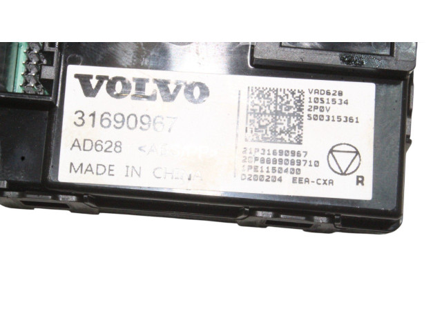 Блок управления климат-контролем 31690967   Volvo XC40