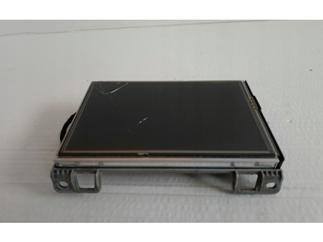 Дисплей Peugeot 2008 I