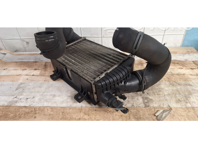 Интеркулер 701145805A, PA66GF30 Volkswagen Transporter - Caravelle T4