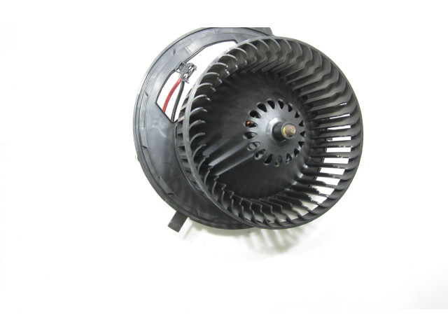 Вентилятор печки 5Q1819021E, 0130115576 Volkswagen Caddy