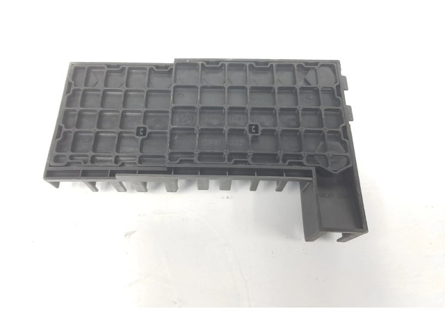 Pojistková skříňka 7H0937550A, 7H0937550A Volkswagen Transporter - Caravelle T5 2006