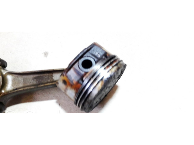 Píst Citroen Xsara pro benzínový motor 1.6