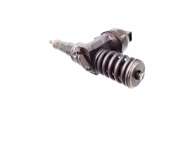 Форсунка 0414720037, 038130073AJ Volkswagen Bora ATD