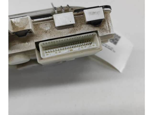 Přístrojová deska Toyota Hilux (N140, N150, N160, N170) 2004 838000KA02