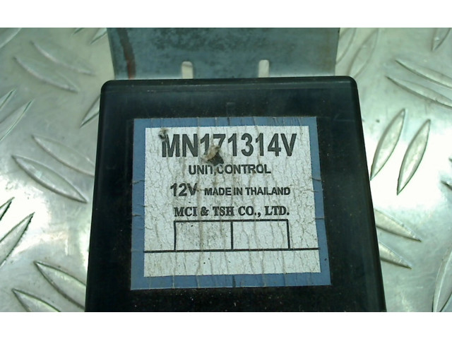 Переключатель дворников MANDOLIMPIA Mitsubishi L200