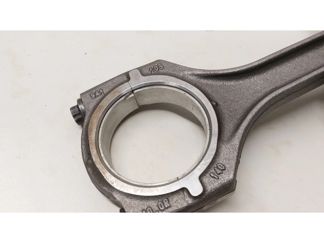 Píst 9A11031400R   Porsche Cayman 981  pro benzínový motor 3.4  