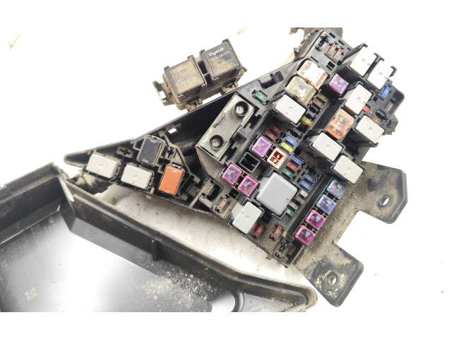 Блок предохранителей MB502000B Subaru Legacy