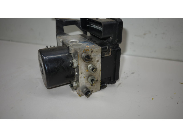 Блок АБС 31329137   Volvo  S60  2011 - 2013 года