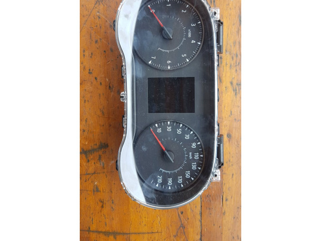 Панель приборов 248097936R Dacia Sandero