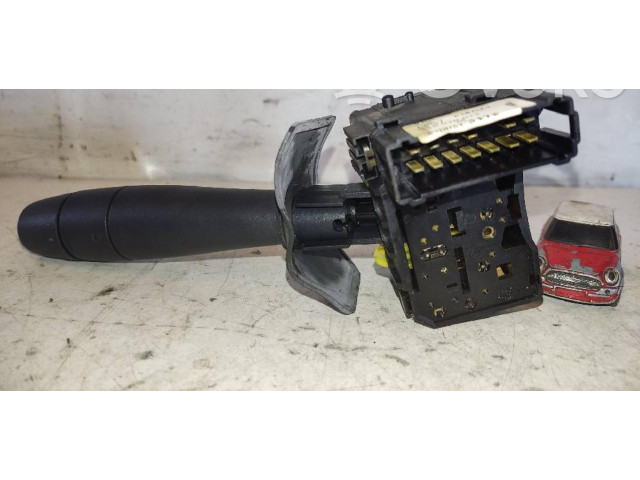 Ручка стеклоочистителей 8200213173 Dacia Logan I