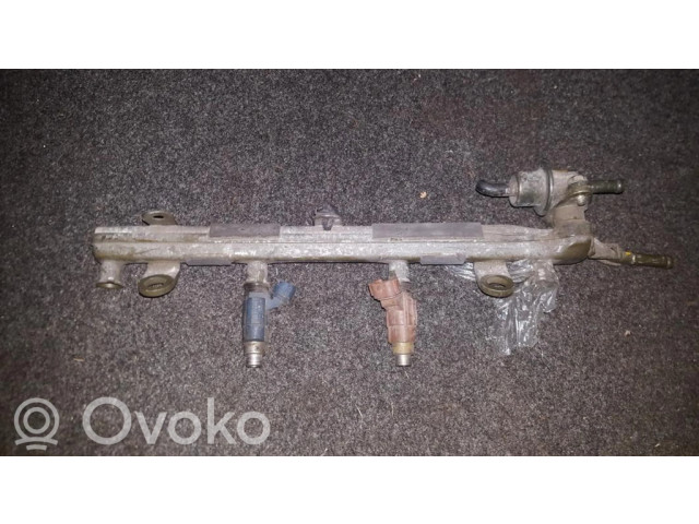 Топливная рампа inp780, inp781 fp3413280 Mazda 626 1.8