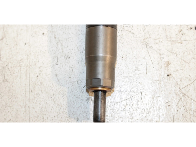 Vstřikovač 33800-2A800, 0445110411 Hyundai i40 pro naftový motor 1.7 Dyzelis