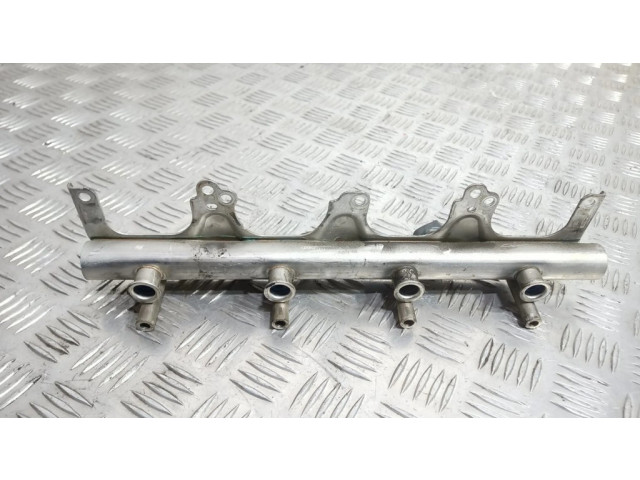 Vstřikovací lišta 06F133317 Audi A4 S4 B7 8E 8H pro benzínový motor 2.0 BWE Nr.549