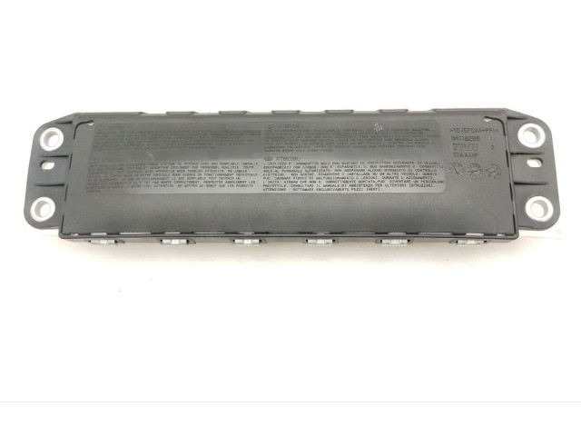 Подушка безопасности для колен 670215558, R422 Maserati MC20