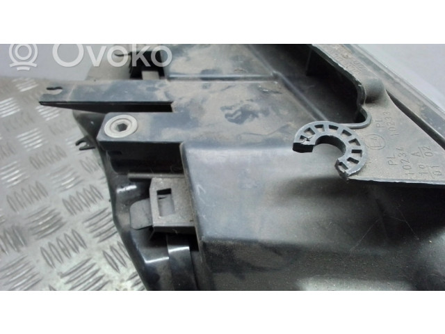 Передняя фара  