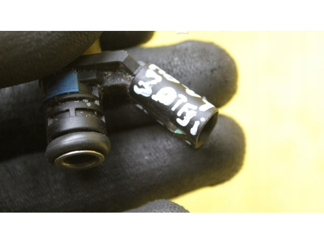 Vstřikovač 06E906031 Audi A8 S8 D4 4H