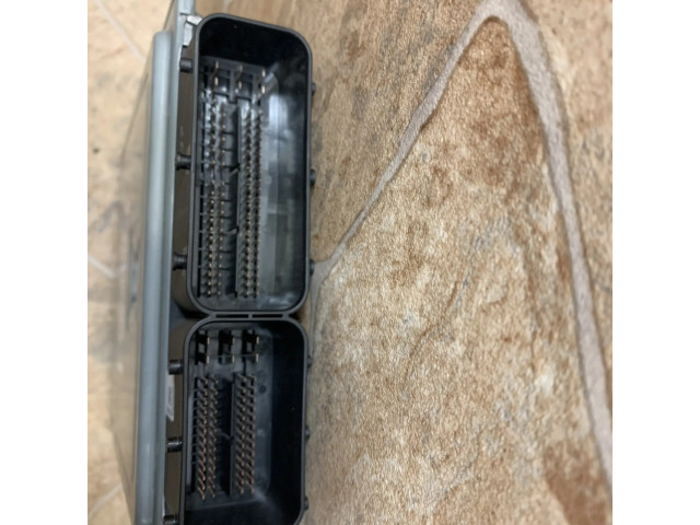 Блок управления двигателя 7609656   BMW Z4 E89