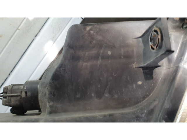 Передняя фара