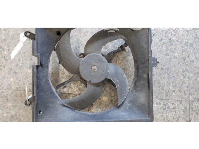 Вентилятор радиатора 8240247 Mitsubishi Carisma