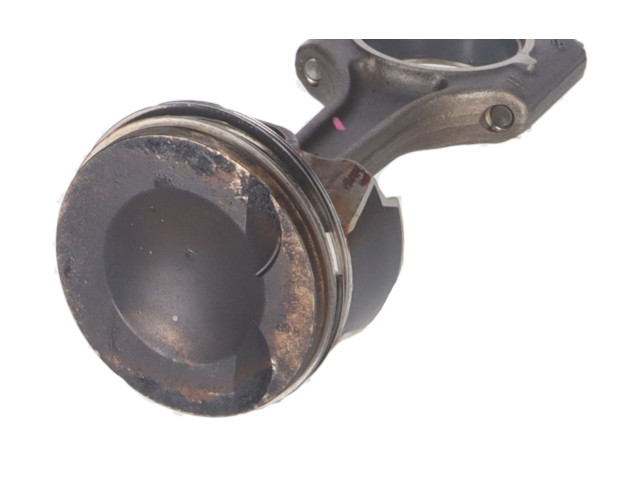 Шатун 06H198401D Volkswagen Golf VII