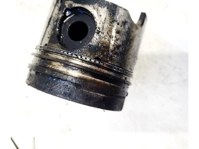 Поршень с шатуном Peugeot 406