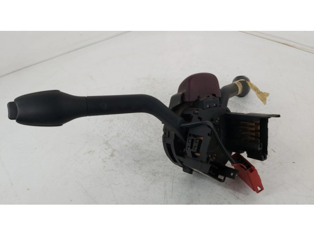 Мултифункционный включатель управления / ручка