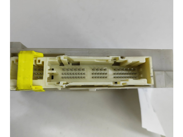 Pojistková skříňka 8273030L40, 8273030L40B Lexus GS 250 350 300H 450H 2014