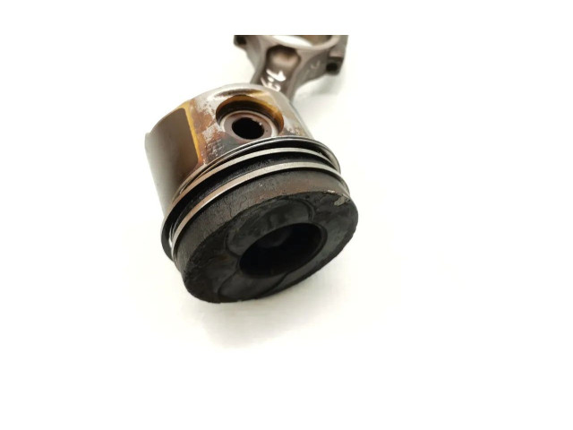 Píst Renault Megane II F9Q800