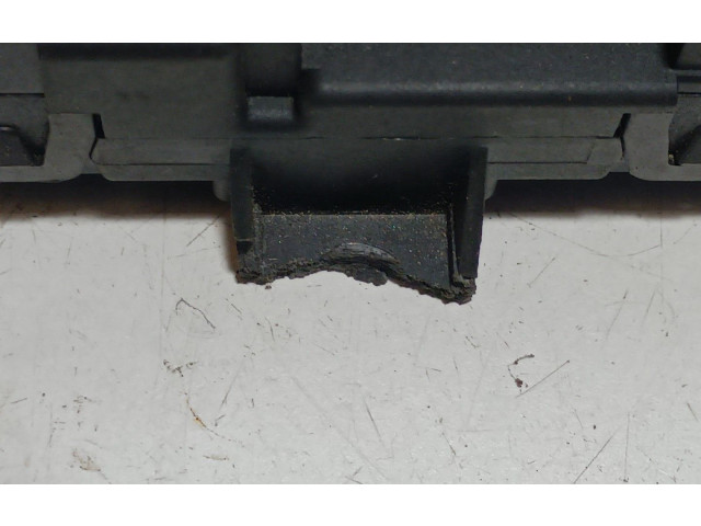 Поршень Блок управления дверью  7G9T14B534CD  Volvo V70  