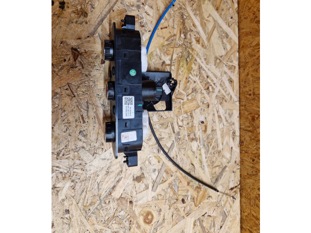 Блок управления климат-контролем WQT100D050, 221022A340 Dacia Spring