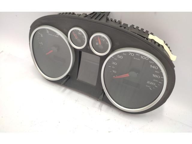 Панель приборов 8Z0920901 Audi A2