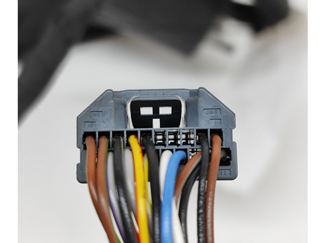 Зеркало электрическое Volvo XC40 - года