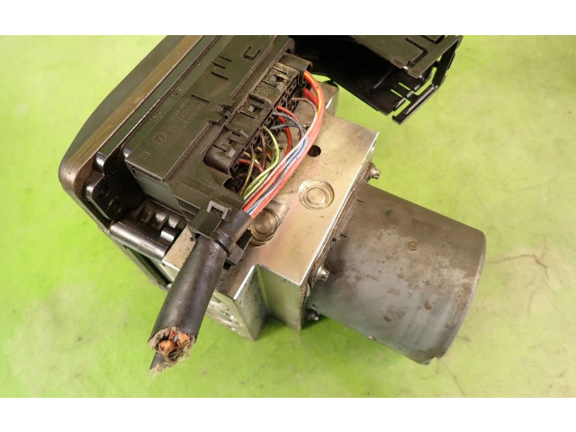 Блок АБС    Mercedes-Benz  E AMG W211   -  года