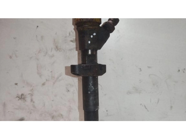 Vstřikovač 0445110063 Renault Master II pro naftový motor 2.2