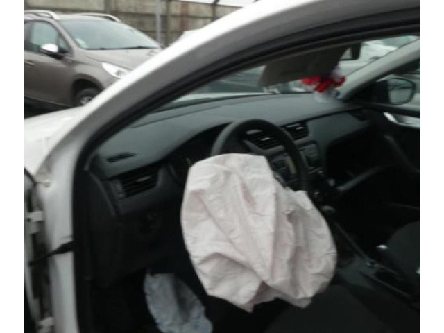 Блок управления климат-контролем 5E0820047MYMS Skoda Octavia Mk3 (5E)