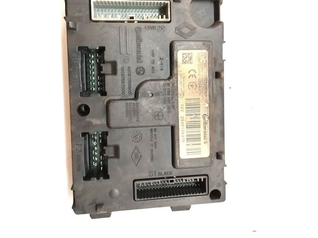 Блок комфорта 284B10447R Dacia Sandero