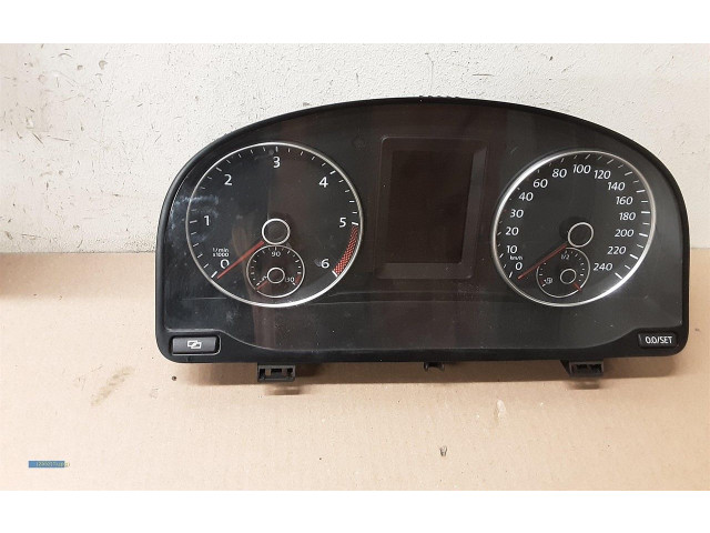 Панель приборов    Volkswagen Caddy       