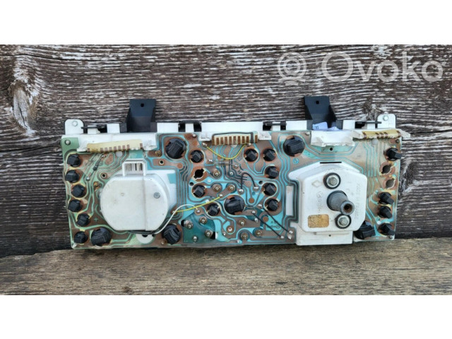 Панель приборов 7700784064   Renault 19       