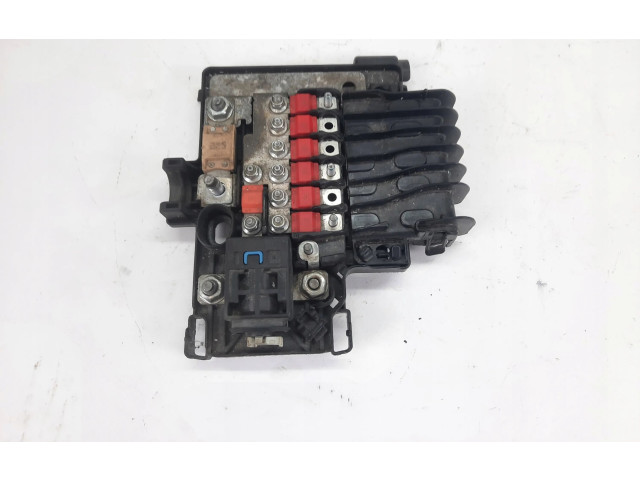 Блок предохранителей 101327200E Tesla Model S