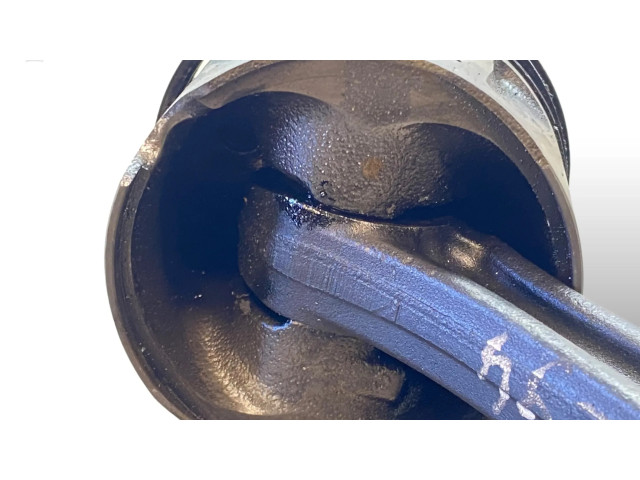 Píst M642, OM642 Mercedes-Benz S W221 pro naftový motor 3.0 OM 642.930 CDi