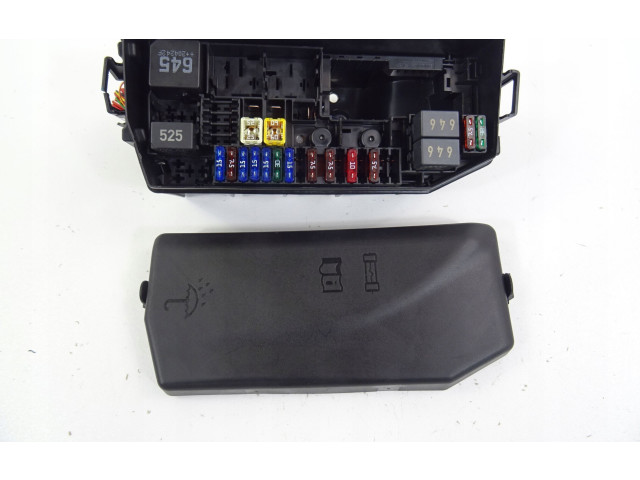 Блок предохранителей 2Q0927165A Skoda Kamiq