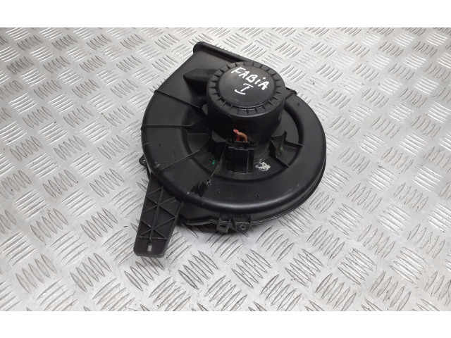Вентилятор печки    6Q1819015C   Skoda Fabia Mk1 (6Y)