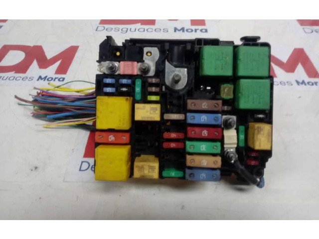 Блок предохранителей 9808959080, 9808959080   Peugeot Expert    