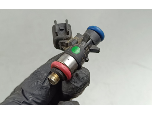 Форсунка 05281427AA Jeep Grand Cherokee WL