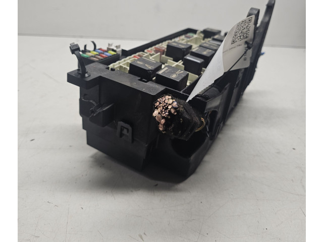 Блок предохранителей Jaguar XE